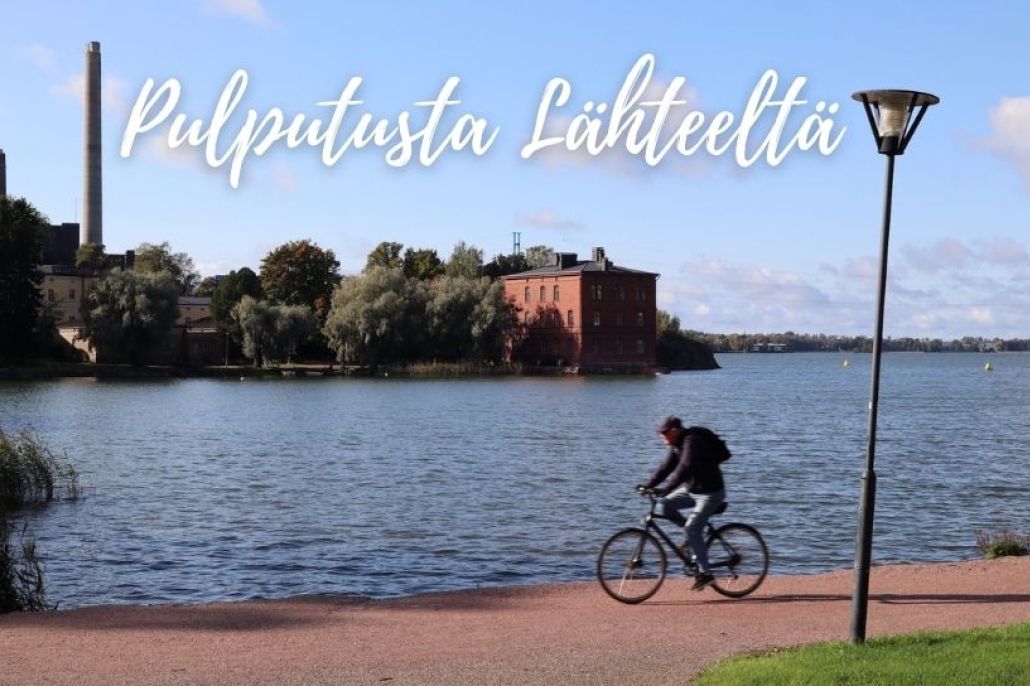 Lokakuun uutiskirje -kuvassa pyöräilijä meren rannalla.