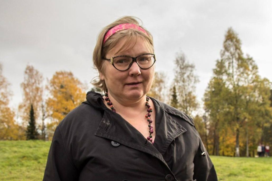 Ihmisiä Lähteellä Katriina, Lapinlahden alueen asukas, Alvila- koti