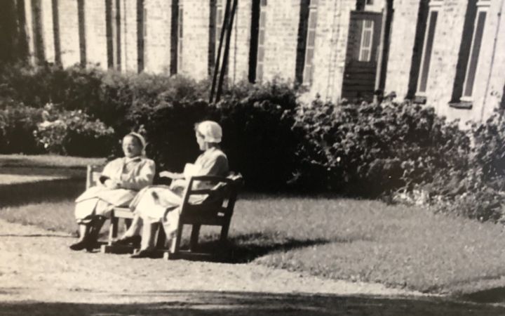 Lapinlahden vanhan sairaalan historiakierrokset.