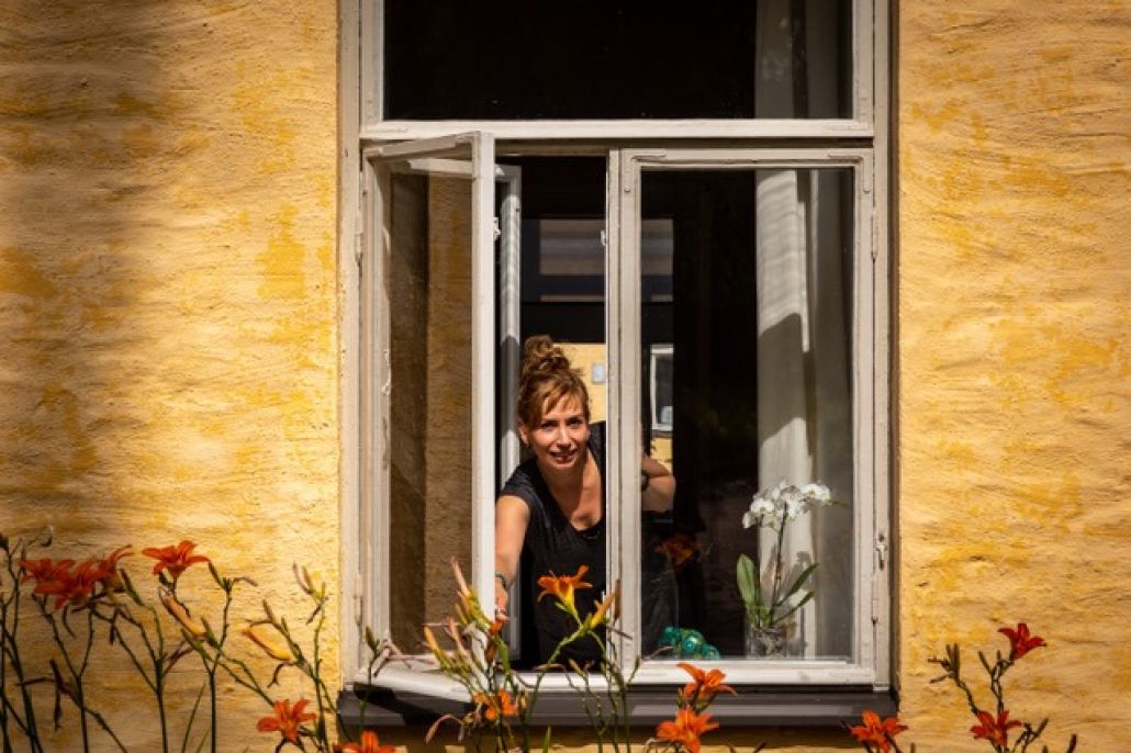 Ihmisiä Lähteellä Essi Nousu Vapaaehtoinen