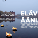 Kuva Elävien äänien mainoskuva, jossa on Lapinlahti sumuisena päivänä ja tekstiä tapahtumasta.