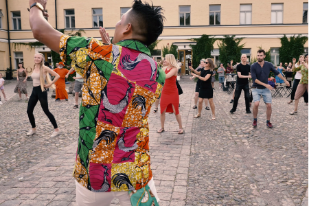 Lapinlahden-lahde-kuva-tanssi
