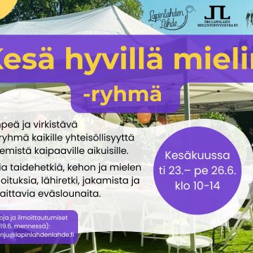 Tapahtumakuvassa tekstiä ja puutarhamaisema.