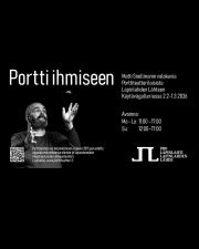 ❄Lapinlahden Lähteelle kannattaa poiketa näyttelykierrokselle: esillä on ihmisyyttä, solidaarisuutta ja luontosuhdetta käsitteleviä teoksia Käytävägalleriassa, Kahvila Lähteellä ja Venetsia-talossa sijaitsevassa Galleria Kirjossa.. Autismisäätiön ja Matti Snellmanin näyttelyt esillä enää tämän viikon.

Lämpimästi tervetuloa💚

NÄYTTELYT:
Valokuvaaja Matti Snellman: Portti ihmiseen
2.2.-1.3.2026
Käytävägalleria, 1.krs
Avoinna ma–la klo 11–17, su klo 12–17

Valokuvanäyttely, jonka teokset on kuvattu Porttiteatterin harjoituksissa tilanteissa, joissa esiintyjät ovat eläytyneet esitysten teemoihin ja peilanneet omia kokemuksiaan aiheista. Kuvien intensiivinen tunnelma ja vahva läsnäolo syntyvät esiintyjien rohkeudesta heittäytyä teatterin leikkiin, sen suomaan vapauteen sekä haluun avautua ja näyttää tunteita.
-----------------------------
Autismisäätiö: Kukkia tuulessa
2.2.-1.3.2026
Venetsia-talo
Avoinna la–su klo 12–16

Autismisäätiön päivätoiminnan ryhmien teoskokonaisuuksia -näyttely avaa Galleria Kirjon näyttelyvuoden 2026. Teoksissa Lapinlahden maisema, luonto ja yhdessä koettu ympäristö ovat vahvasti läsnä. Mukana useita ryhmiä ja eri tekniikoita: piirustus, maalaus ja valokuvaus. 
-----------------------------
Anastasia Djudjajeva: Kalevala kaltereiden takaa
2.2.-20.3.2026
Kahvila Lähde, 1.krs
Avoinna ma–la klo 11–17, su klo 12–17

Venäläisen taiteilijan teoksia ja tarina poliittisena vankina. Anastasia jatkaa maalaamista vankeudesta huolimatta. Teoksissa korostuvat luonto, hiljaisuus ja ihmisen sisäinen voima.Koko näyttelyn ajan kerätään kirjeitä ja tukisanoja Anastasialle Initiative FoReDi ry:n kautta.

SAAVUTETTAVUUS

Lapinlahden päärakennuksen ensimmäiseen kerrokseen on esteetön kulku Ruoholahden puoleisen sivuoven rampin kautta. Tarvittaessa työntekijät auttavat sinua mielellään.  Pyörätuolin käyttäjä voi tutustua myös esteettömyysoppaaseen, joka ohjeistaa kynnysten ylittämisessä ja antaa parhaat vinkit Lapinlahteen saapumiseen: https://lapinlahdenlahde.fi/.../FI-Q-door-access-ramp...💚