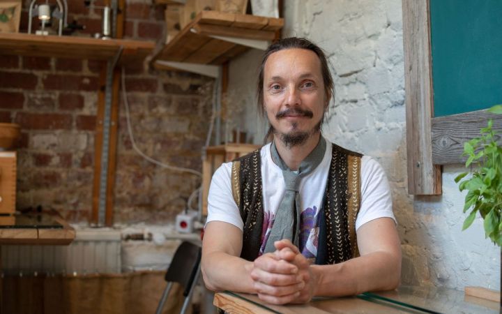 Ihmisiä Lähteellä Petteri Prioteasa